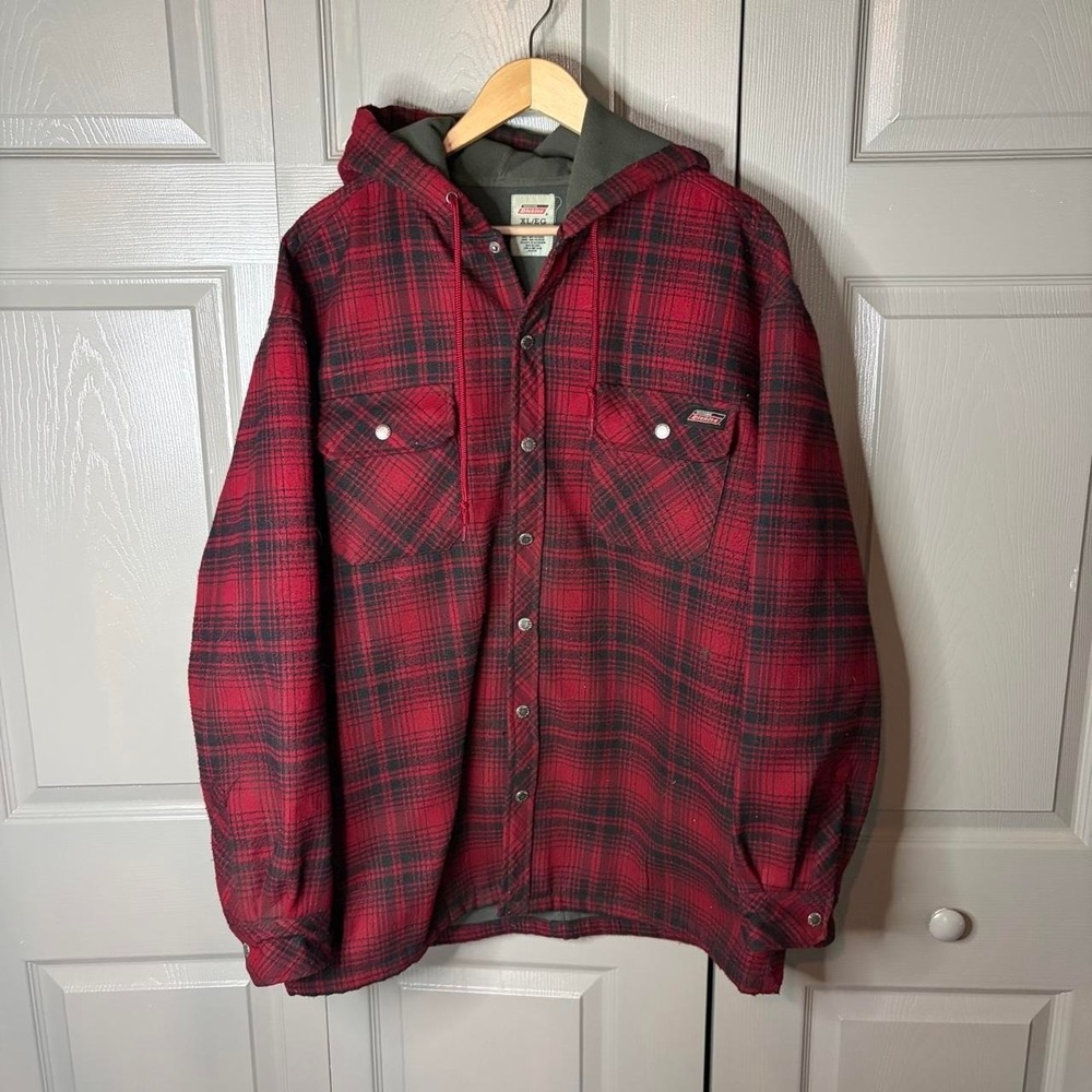 Dickies Mens XL Red Black Plaid Hooded Flannel Jacket Fleece Lined Snap Front